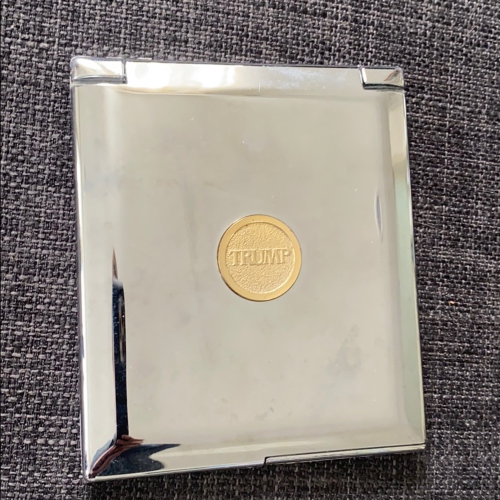 Trump silver Mirrored Compact.